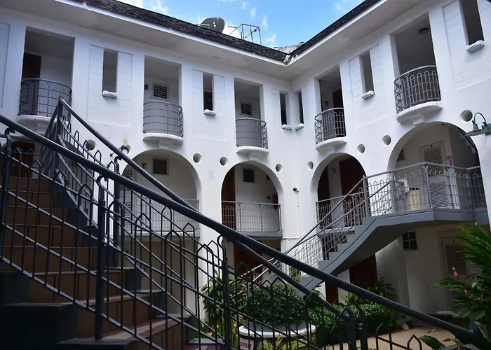 Czar's Seaside Serenity@ Sandcastle, Ocho Rios. Apartment